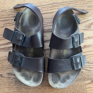 Brown leather Birkenstocks (37)